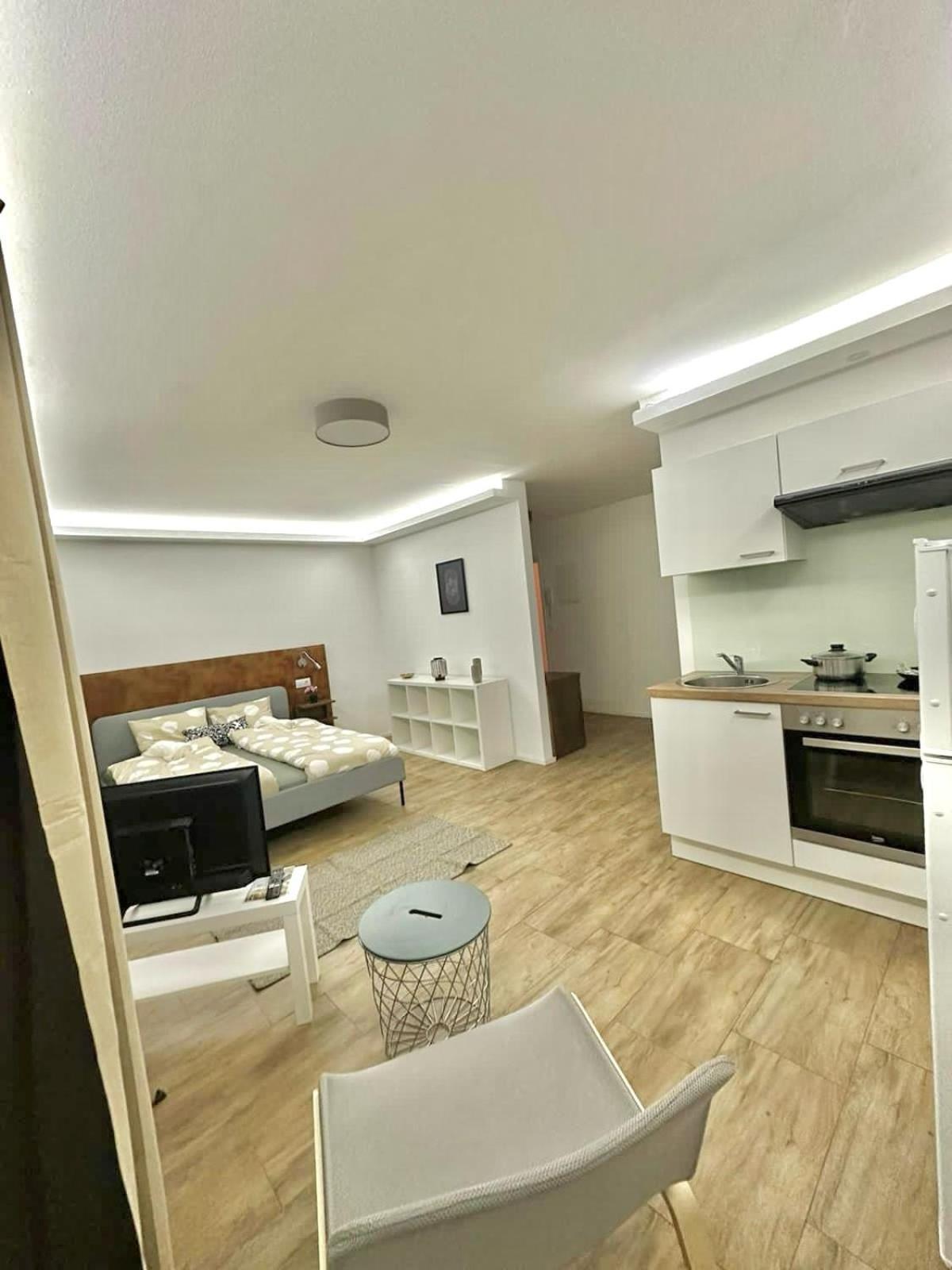Ar Living Vienna Klosterneuburger Studios Buitenkant foto